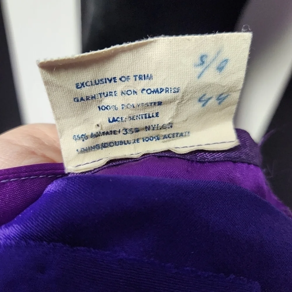 1960's vintage Gothic Victorian gown - Picture 10 of 12